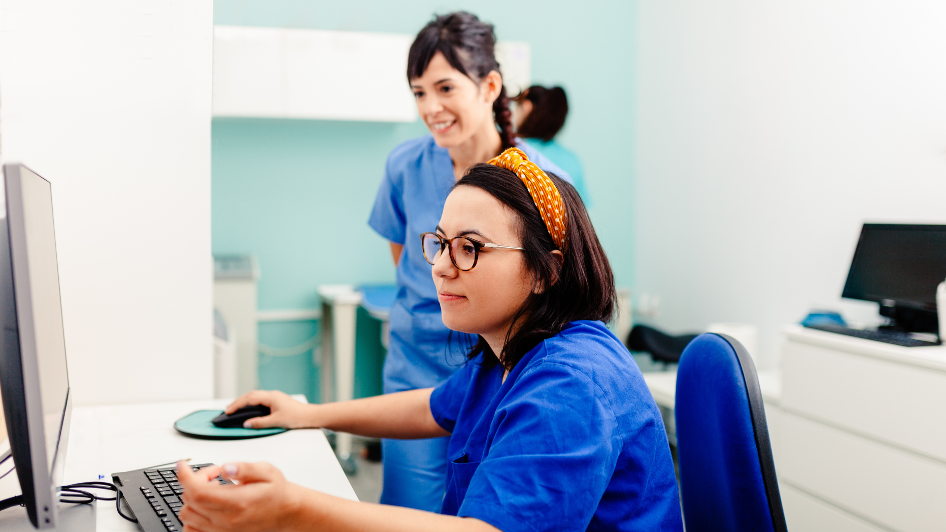 ProofPilot vs. Teckro: Which Site Engagement Platform is Right for Your Clinical Trial?